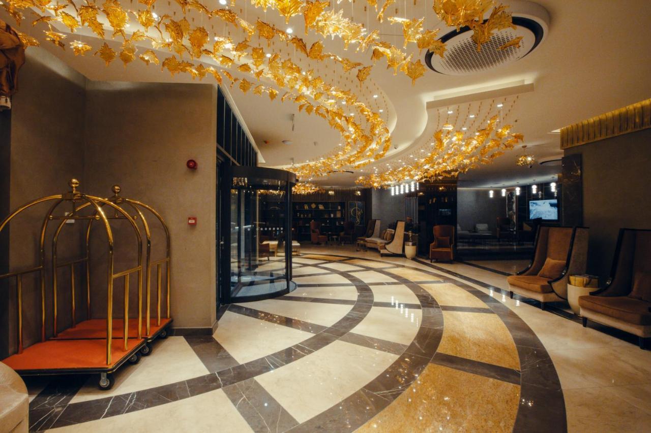 Marjan Plaza Hotel ティビリシ エクステリア 写真